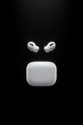 AirPods 4 avec boitier sur fond noir